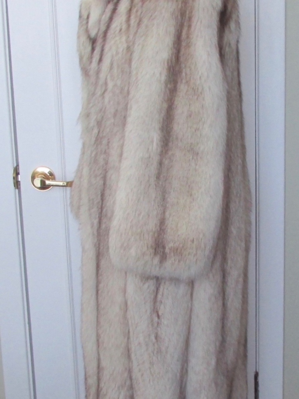 Norwegian fox fur coat full lenght size M - Picture 2 of 3